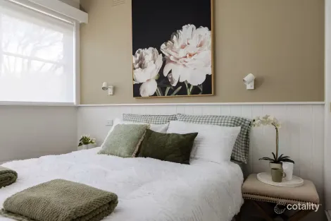 Property photo of 2/46 Ormond Esplanade Elwood VIC 3184