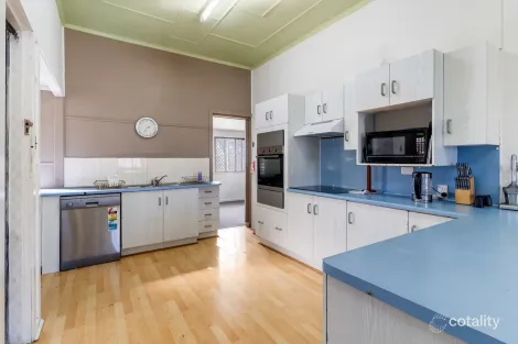 Property photo of 267 Dean Street Berserker QLD 4701