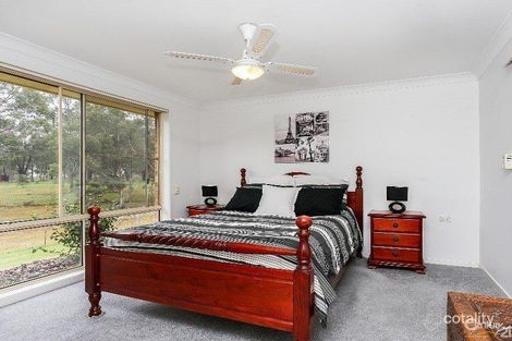 Property photo of 13 Nottage Hill Close Branxton NSW 2335