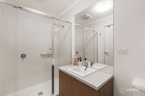 Property photo of 9 Grove Way Wantirna South VIC 3152