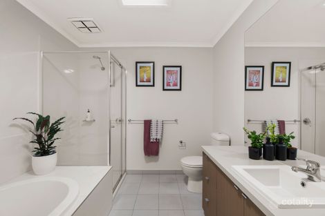 Property photo of 9 Grove Way Wantirna South VIC 3152