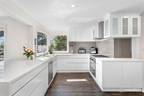 Property photo of 8 Grand View Avenue Croydon VIC 3136