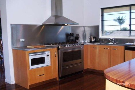 Property photo of 16 Anglers Esplanade Runaway Bay QLD 4216