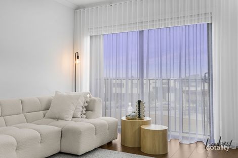 Property photo of 1 Lapis Walk Craigieburn VIC 3064