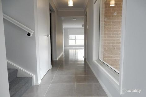 Property photo of 62 Holland Drive Spring Farm NSW 2570