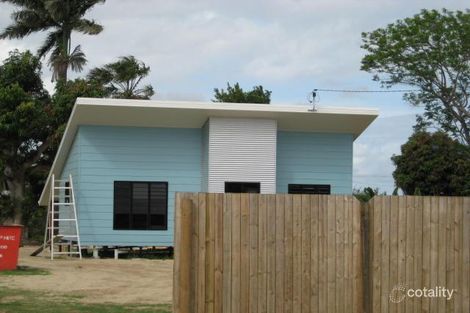 39 Creek St, Walkerston, QLD 4751