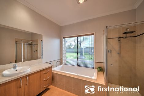 Property photo of 1 Murray Avenue Pakenham VIC 3810