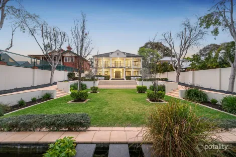 Property photo of 7 Philip Road Dalkeith WA 6009