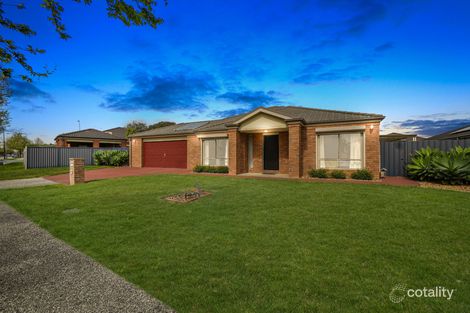 76 Shearwater Dr, Pakenham, VIC 3810