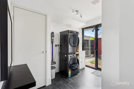 Property photo of 69 Rocklea Crescent Ellenbrook WA 6069