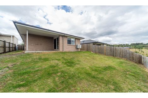 Property photo of 33 Cairnlea Drive Pimpama QLD 4209