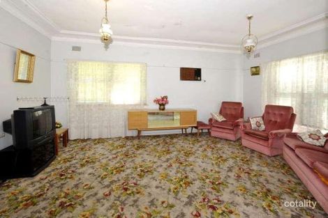 Property photo of 34 Carnegie Circuit Chifley NSW 2036