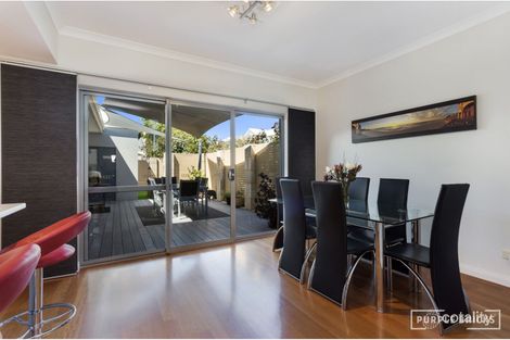 Property photo of 11 Fenian Pass Hillarys WA 6025