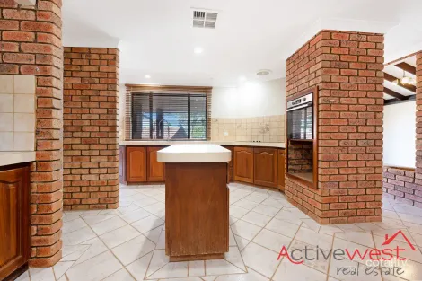 Property photo of 23 Piping Lane Woorree WA 6530