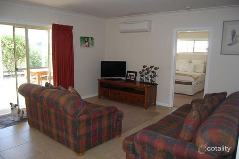 Property photo of 19 Byrne Court Swan Reach VIC 3903