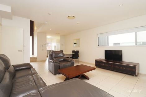 Property photo of 5/136 Pulgul Street Urangan QLD 4655
