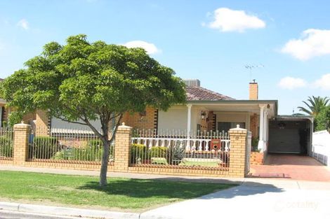 17 Lachlan Rd, Sunshine West, VIC 3020