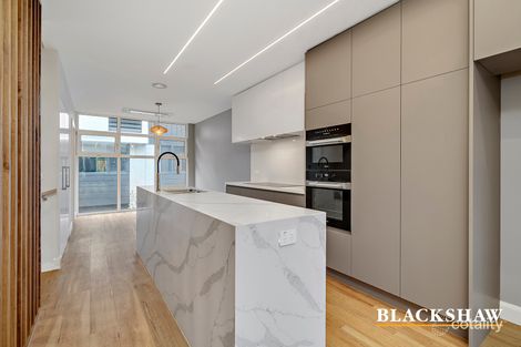 Property photo of 2/125 Lowanna Street Braddon ACT 2612