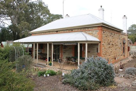 16 Burton St, Clare, SA 5453