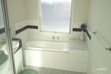 Property photo of 2/80 Kensington Road Kensington VIC 3031