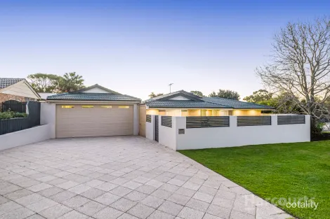 Property photo of 1 Shannon Close Woodvale WA 6026
