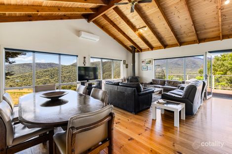 68 Alpine Ridge Dr, Merrijig, VIC 3723