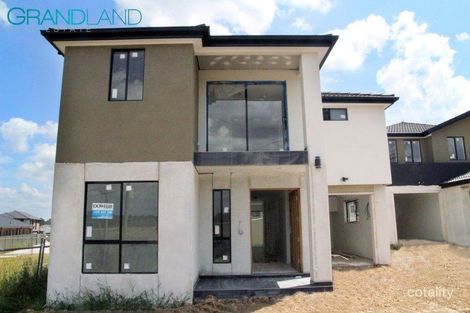 8a Rosemary Cl, Gregory Hills, NSW 2557