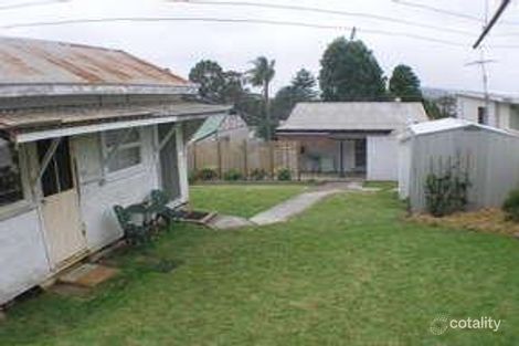 Property photo of 5 Nioka Avenue Point Clare NSW 2250