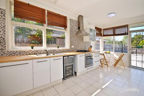 Property photo of 20 Blue Hills Avenue Mount Waverley VIC 3149