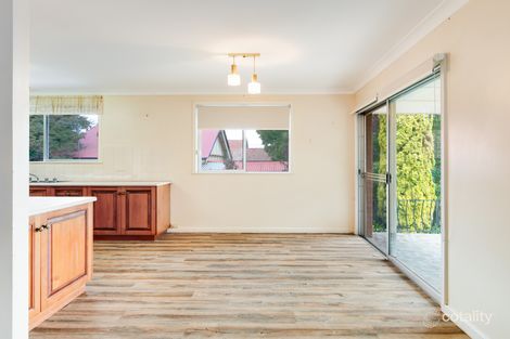 Property photo of 24 Mary Street Mount Lofty QLD 4350