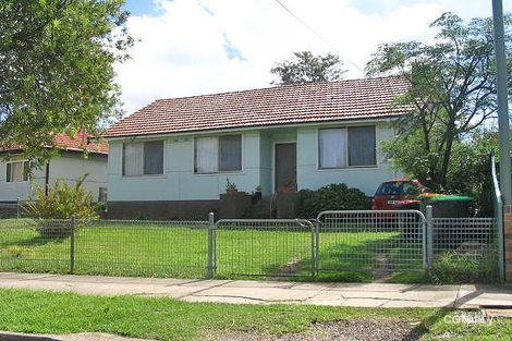 18 Lawford St, Greenacre, NSW 2190