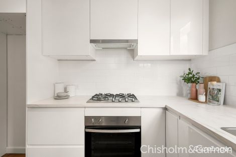 Property photo of 2/10 Vautier Street Elwood VIC 3184