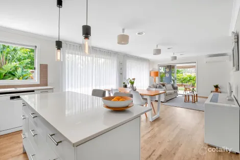 Property photo of 1 Restful Way Armstrong Creek VIC 3217