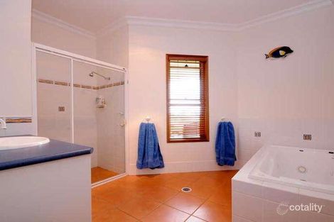 Property photo of 2 Jacob Court Westbrook QLD 4350