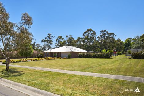 Property photo of 12 Carlile Court Drouin VIC 3818
