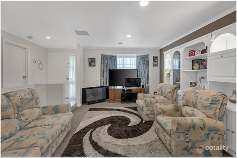 Property photo of 9 Grevillea Crescent Hoppers Crossing VIC 3029