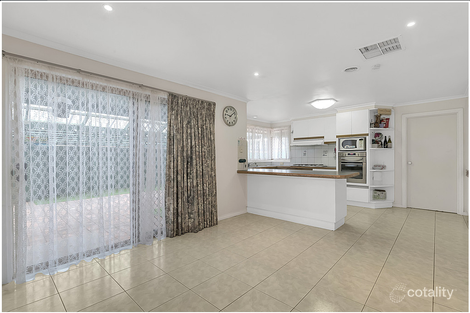 Property photo of 9 Grevillea Crescent Hoppers Crossing VIC 3029