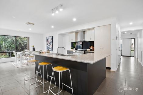 Property photo of 17 Villiers Drive Point Cook VIC 3030