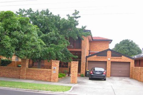 8 Valencia St, Glenroy, VIC 3046