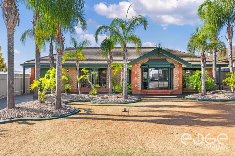 Property photo of 6 Nicholas Court Craigmore SA 5114