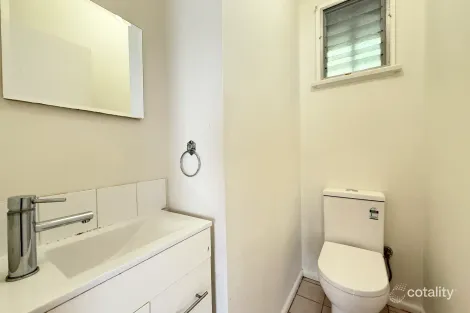 Property photo of 4/22 Wyuna Road Caulfield North VIC 3161