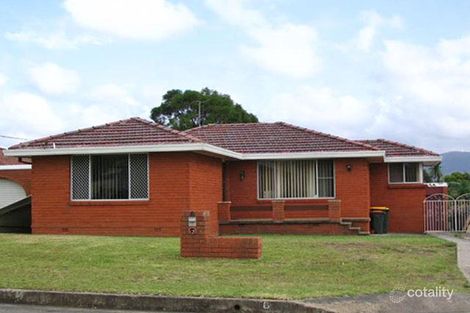 Property photo of 8 Kylie Place Dapto NSW 2530