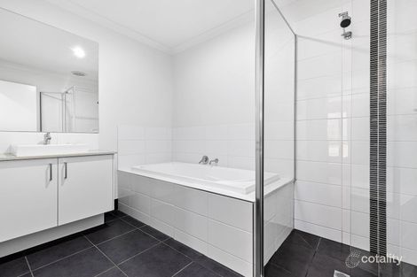 Property photo of 64 Warburton Drive Lucas VIC 3350