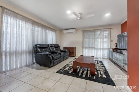 Property photo of 11 The Circuit Gladstone Park VIC 3043