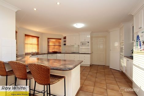 Property photo of 12 Kakirra Place Eight Mile Plains QLD 4113