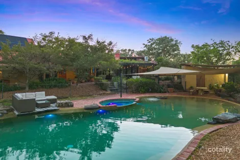 Property photo of 10 Menzies Road Kangaroo Ground VIC 3097