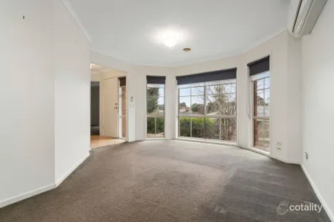 Property photo of 8 Beryl Court Skye VIC 3977