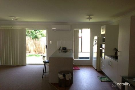 Property photo of 2/25A Alexandra Street Booval QLD 4304