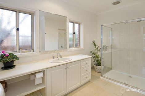 Property photo of 2/3 Leach Avenue Box Hill North VIC 3129