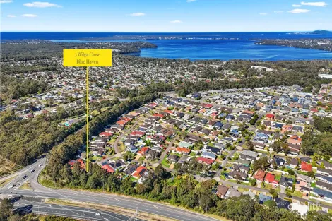 Property photo of 3 Wilga Close Blue Haven NSW 2262